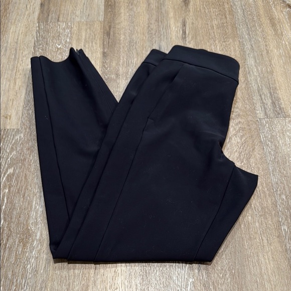 Athleta Size 4 black Cropped Ankle Pants Side Pocket - Picture 5 of 13